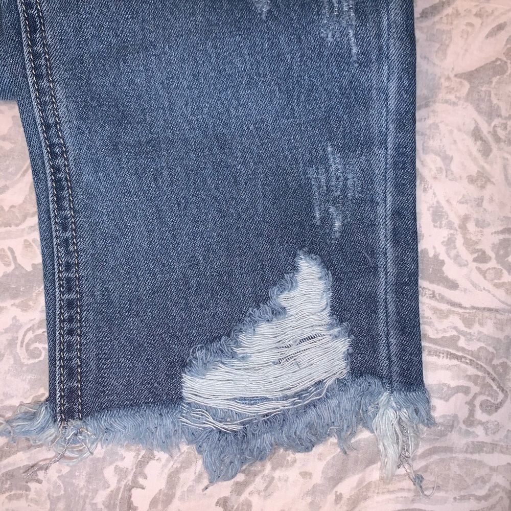 Caffiene Distressed Mom Jeans